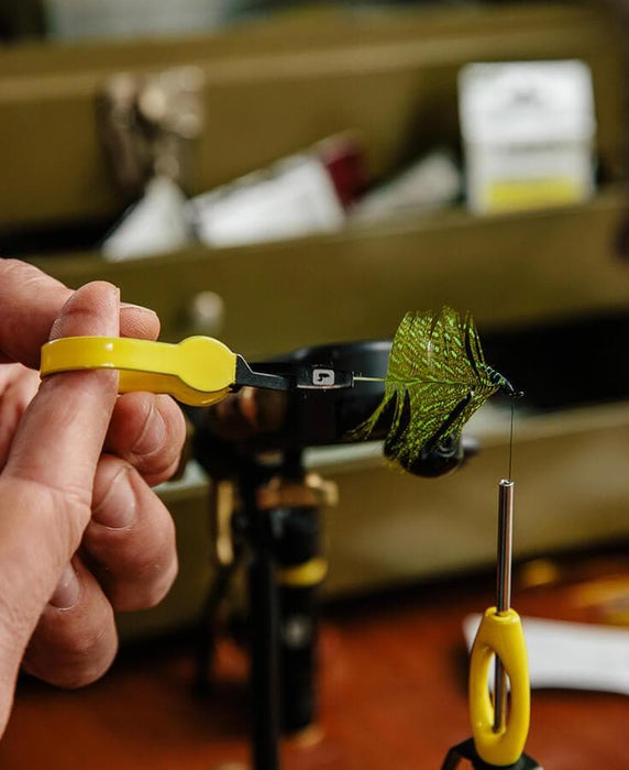 Loon Hackle Plier